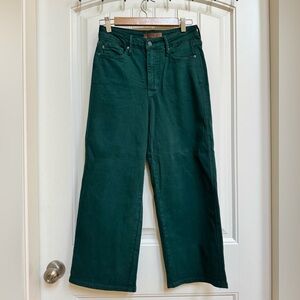 Judy Blue Green Wide Leg High Waisted Cropped Denim. Size 5/27